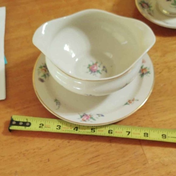 Vintage Old Ivory Syracuse China Selma Gravy Bowl and Plate. - Picture 3 of 9